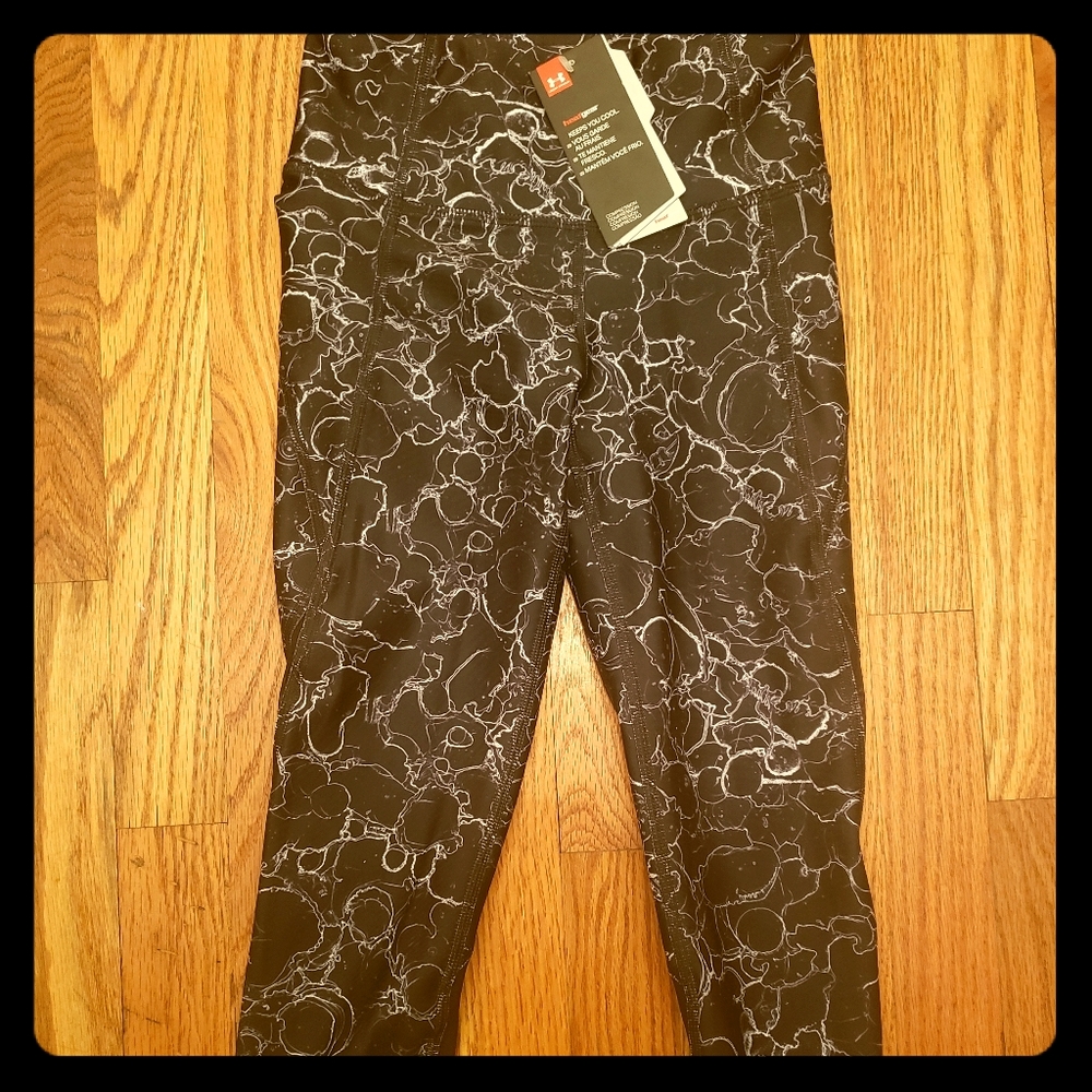 NWT Under Armour Heat gear Leggings